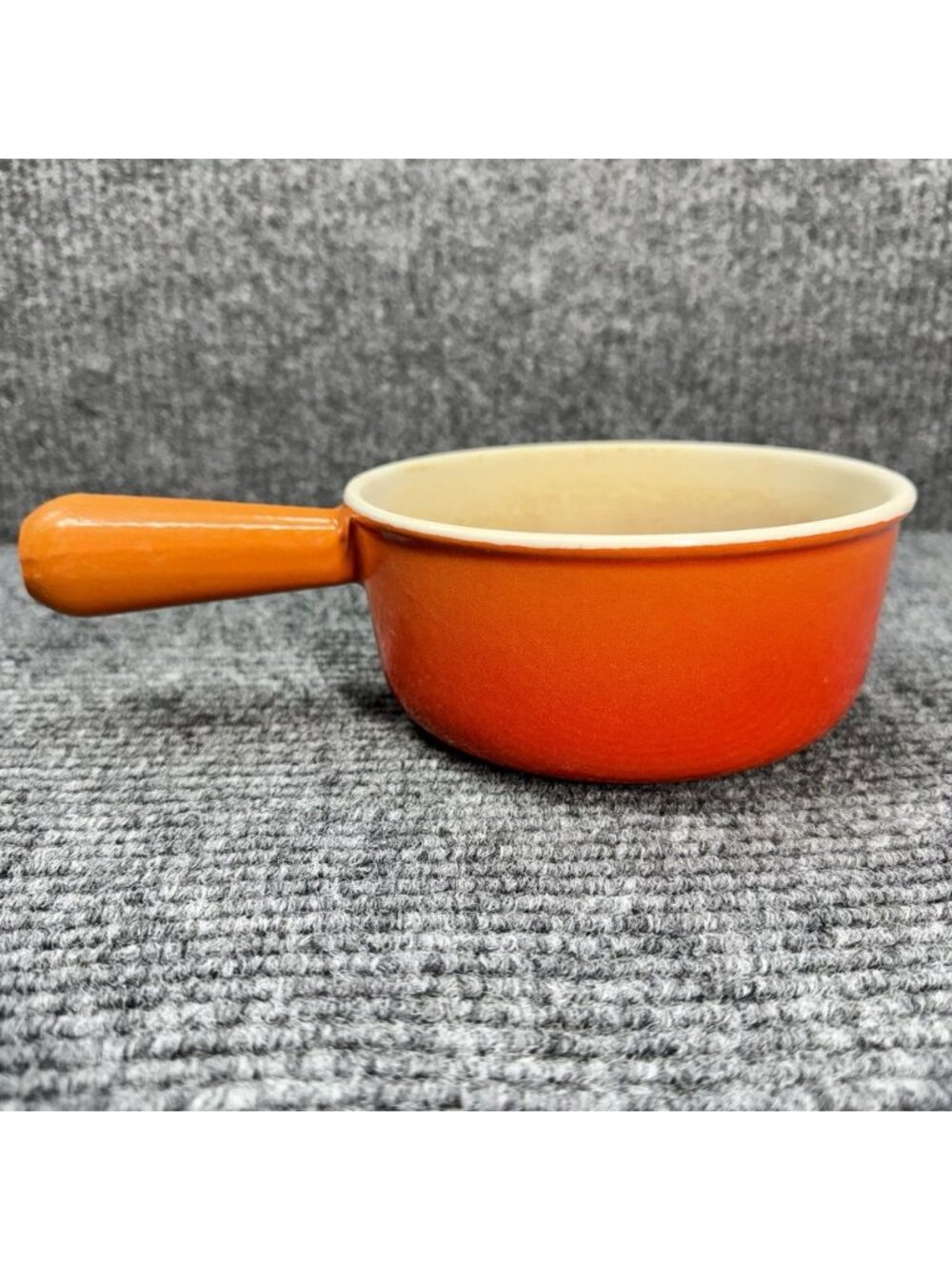 Vintage Le Creuset #16 Flame Orange Sauce Pan w/Lid Ombré Hollow Handle Cookware - Picture 4 of 15